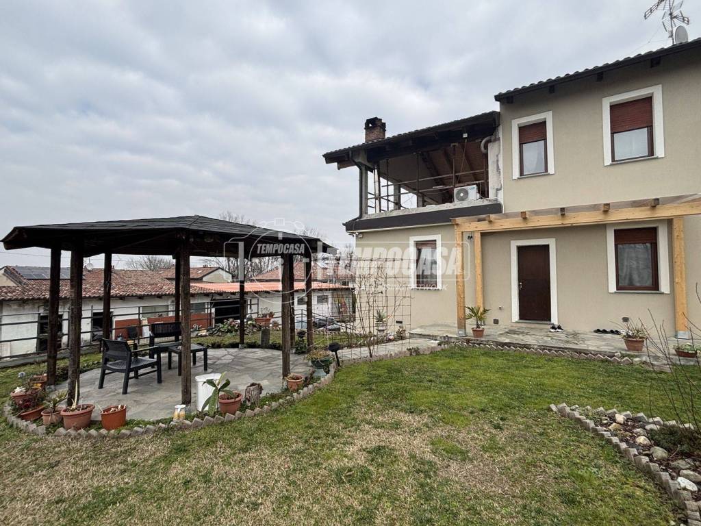 Casa indipendente a Casale monferrato in Strada Alessandria - Foto 2