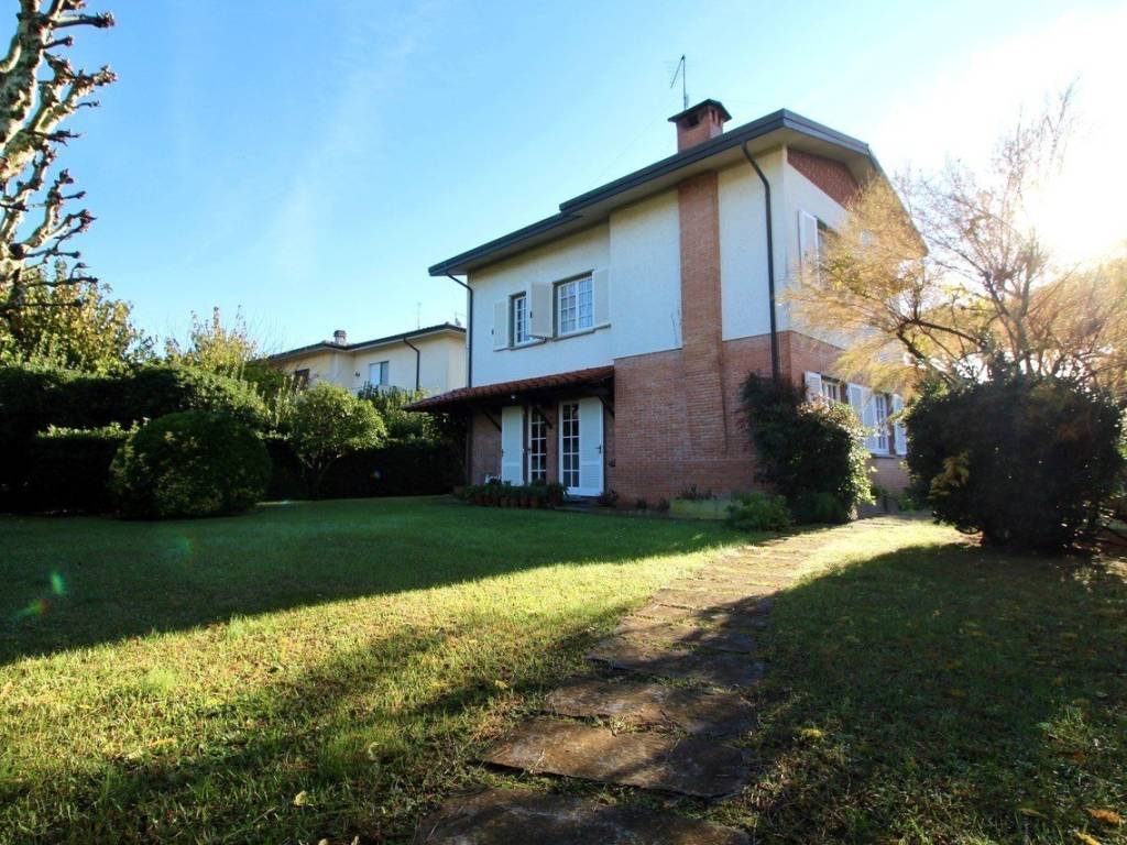 Villa a Pietrasanta in Via Rodi, 5 - Foto 5