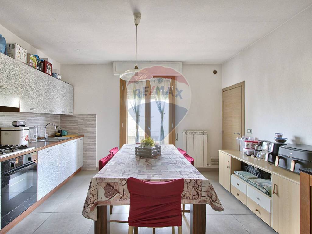 Appartamento a Loro ciuffenna in Via Martiri dell'Oreno, 22 - Foto 2