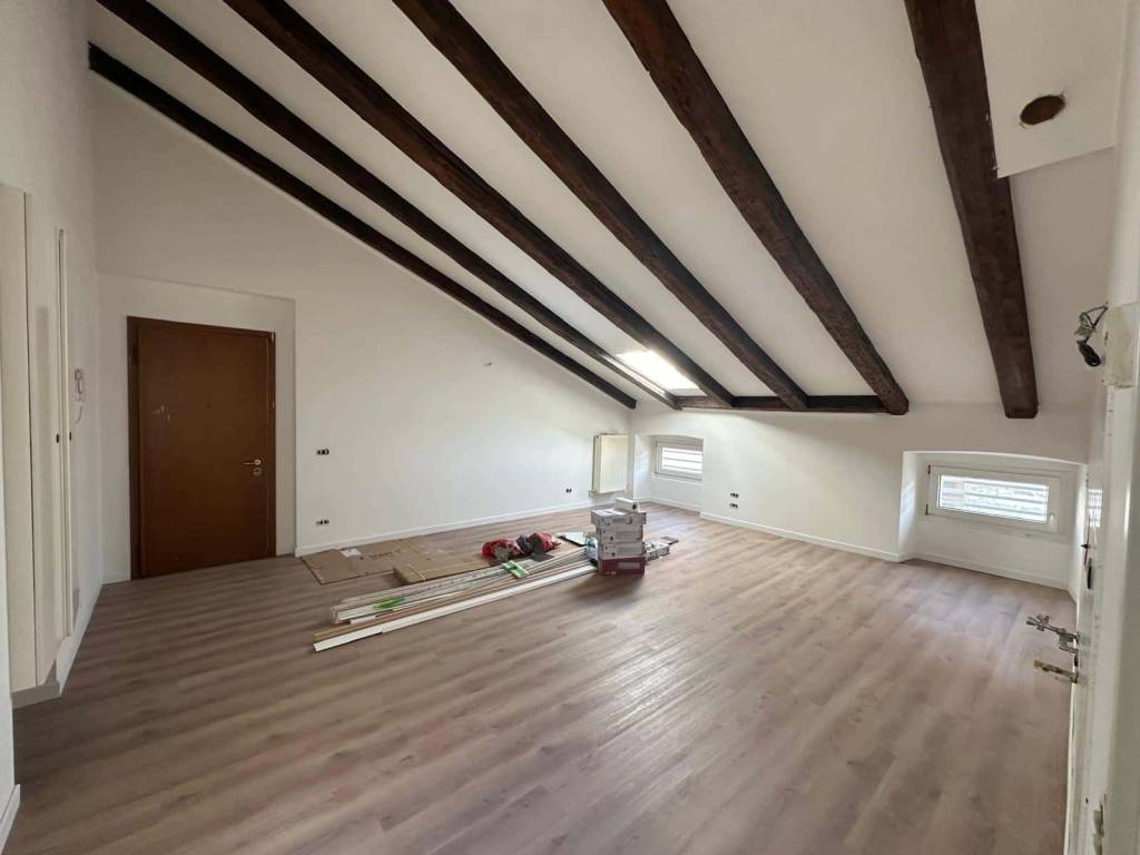 Appartamento a Trieste in Via Tivarnella - Foto 1