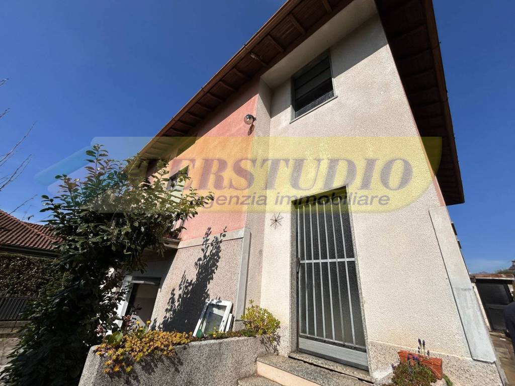 Villa a Calolziocorte in Via Donato Bramante, 11 - Foto 3