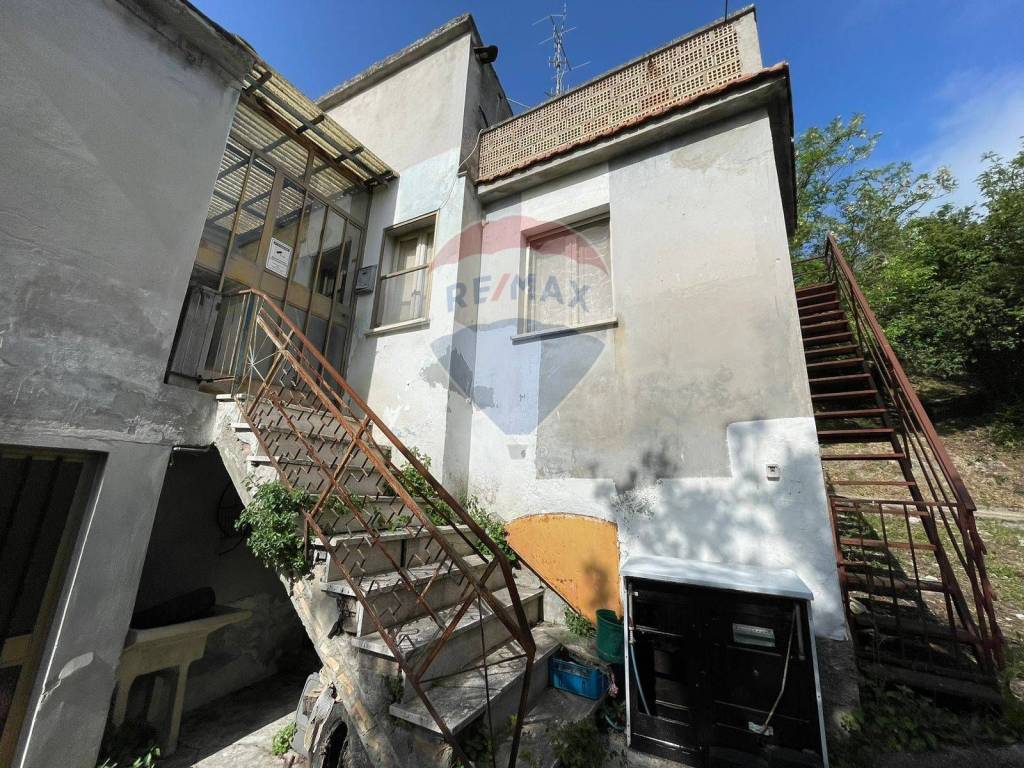 Casa indipendente a Farindola in villa cupoli - Foto 3