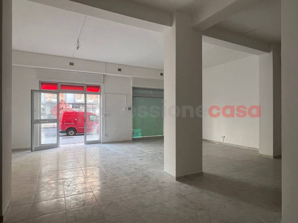 Immobile a Taranto in viale Magna Grecia, 42 - Foto 3