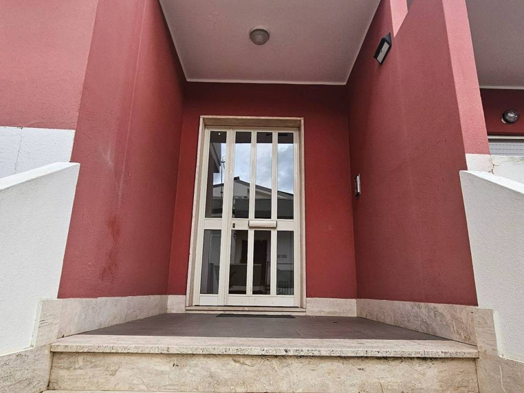 Appartamento a Soverato in Via Francescantonio Riso - Foto 2