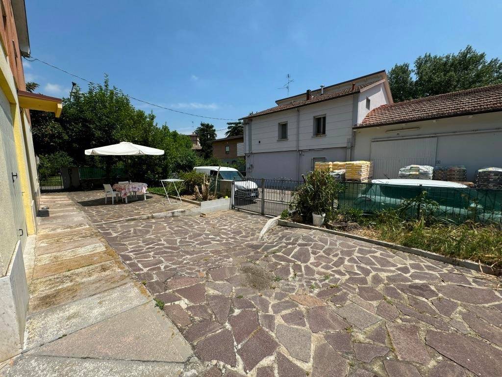 Villa a Castelvetro di modena in Via Sinistra Guerro - Foto 5