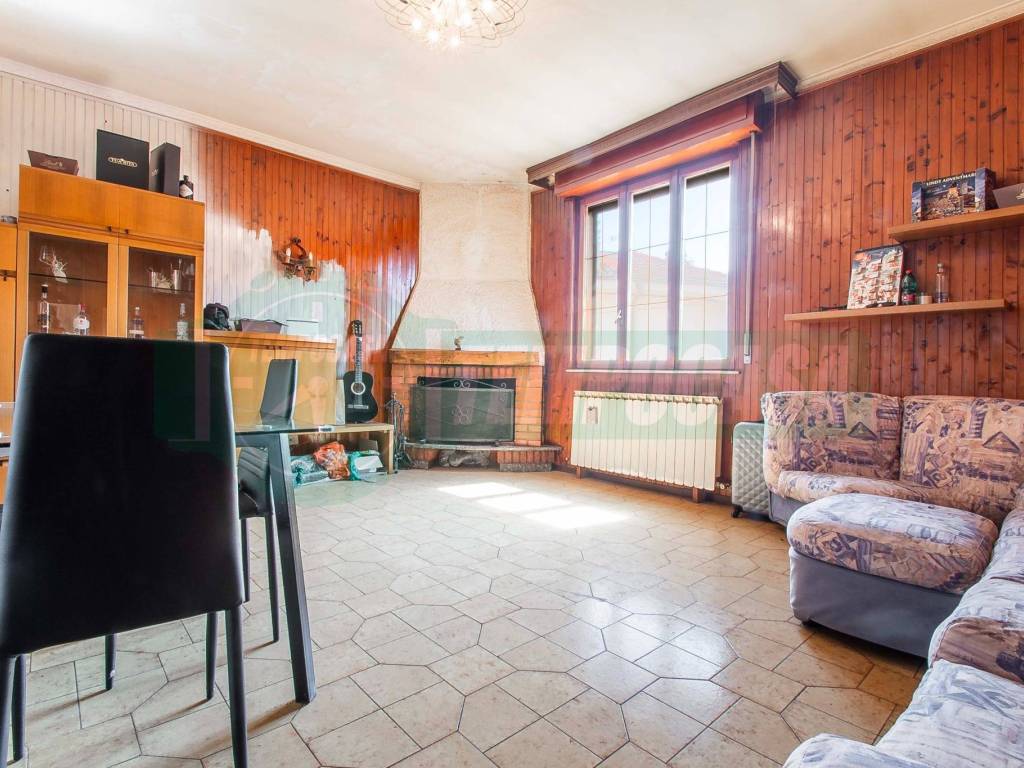 Appartamento a Uboldo in Via Palestro, 4 - Foto 2