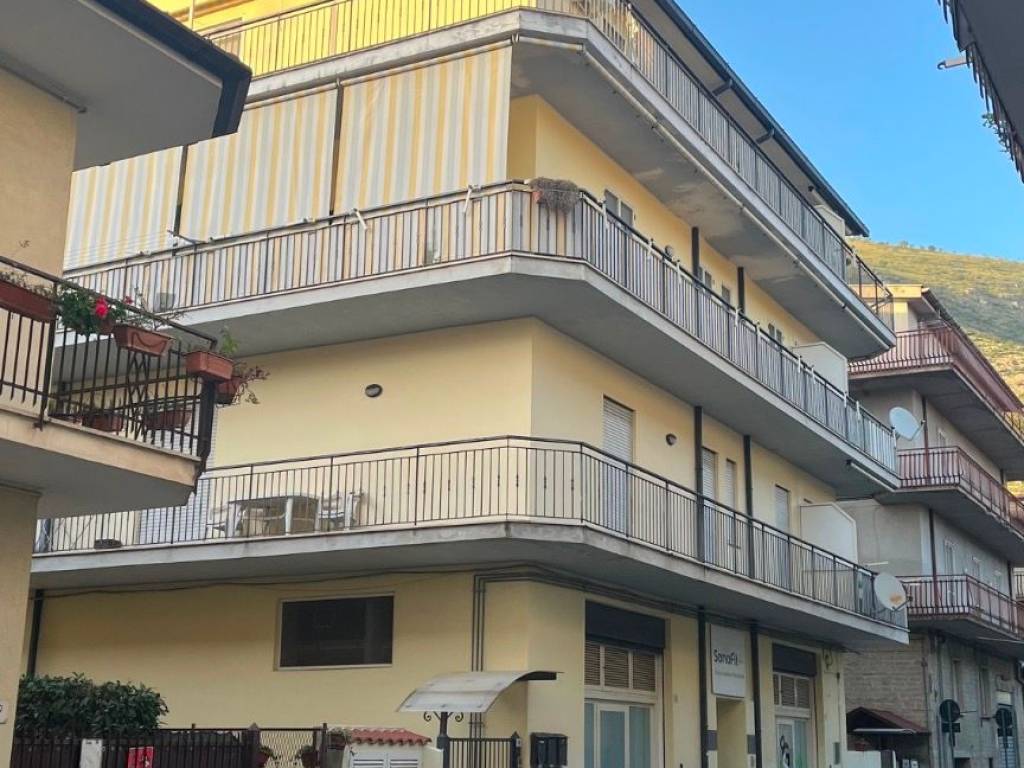 Appartamento a Fondi in Via Mola della Corte Traversa 2 - Foto 2
