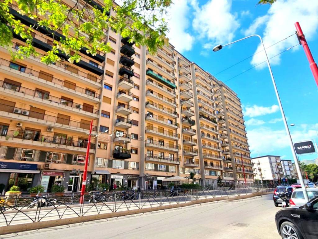 Appartamento a Palermo in Via Leonardo da Vinci, 84 - Foto 1