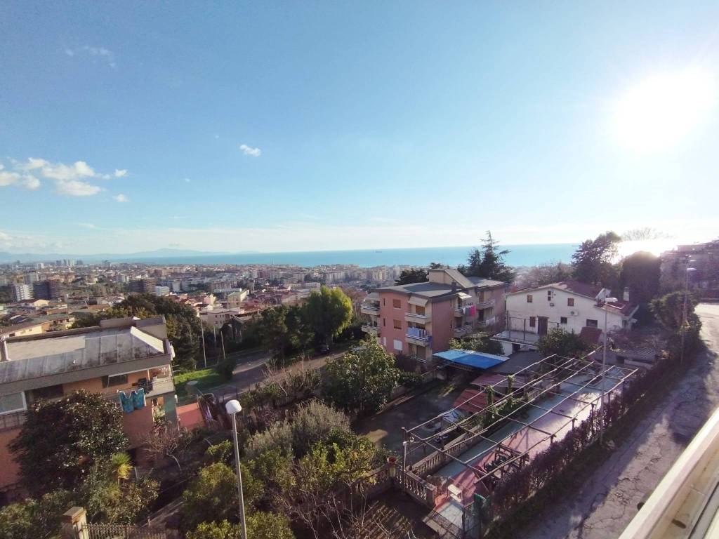 Appartamento a Salerno in Viale degli Eucalipti, 10 - Foto 3