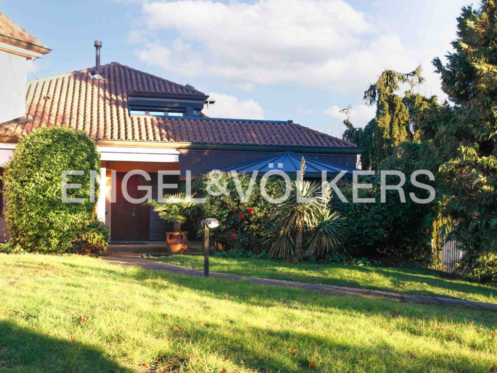 Villa a Sumirago in Via San Pietro - Foto 2