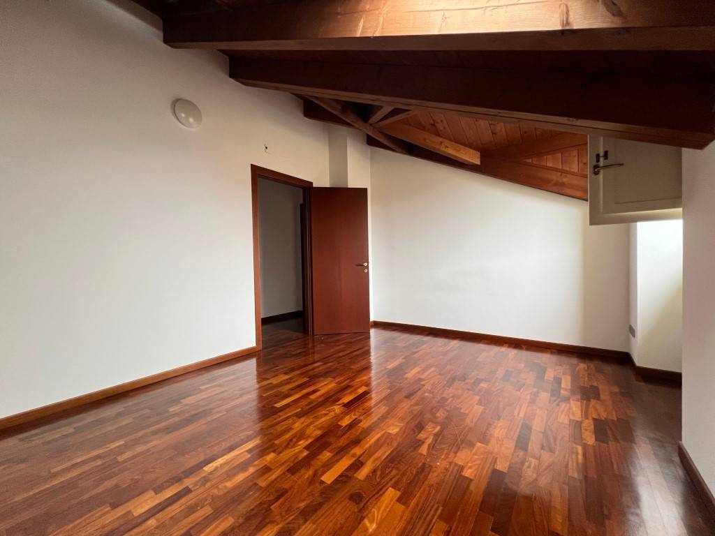 Appartamento a Comazzo in Via Roma - Foto 4