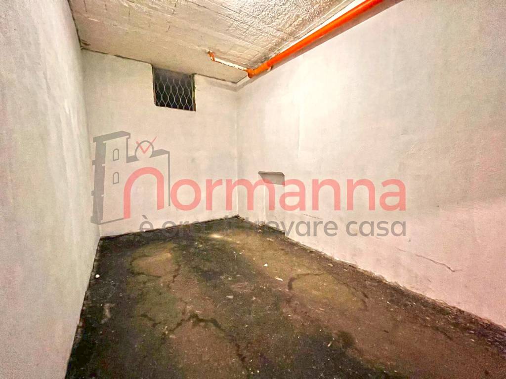 Box / garage a Aversa in Viale Olimpico - Foto 2