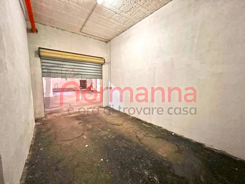 Box / garage a Aversa in Viale Olimpico - Foto 4