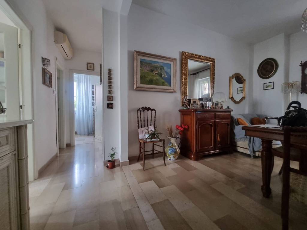 Appartamento a Pescara in Via Fratelli Bandiera, 1 - Foto 3