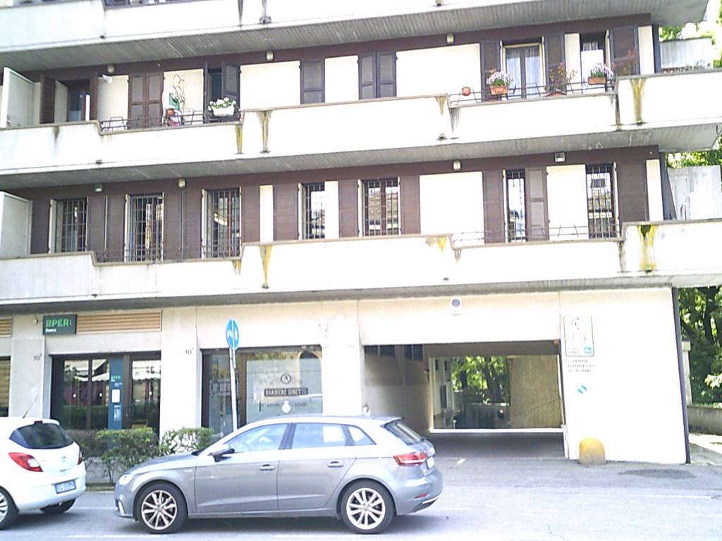 Box / garage a Cremona in Viale Po, 10 - Foto 2
