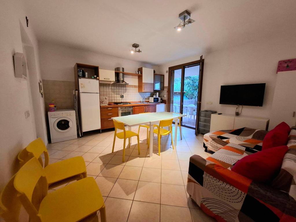 Villa a Follonica in Via Isola di Caprera, 13 - Foto 3