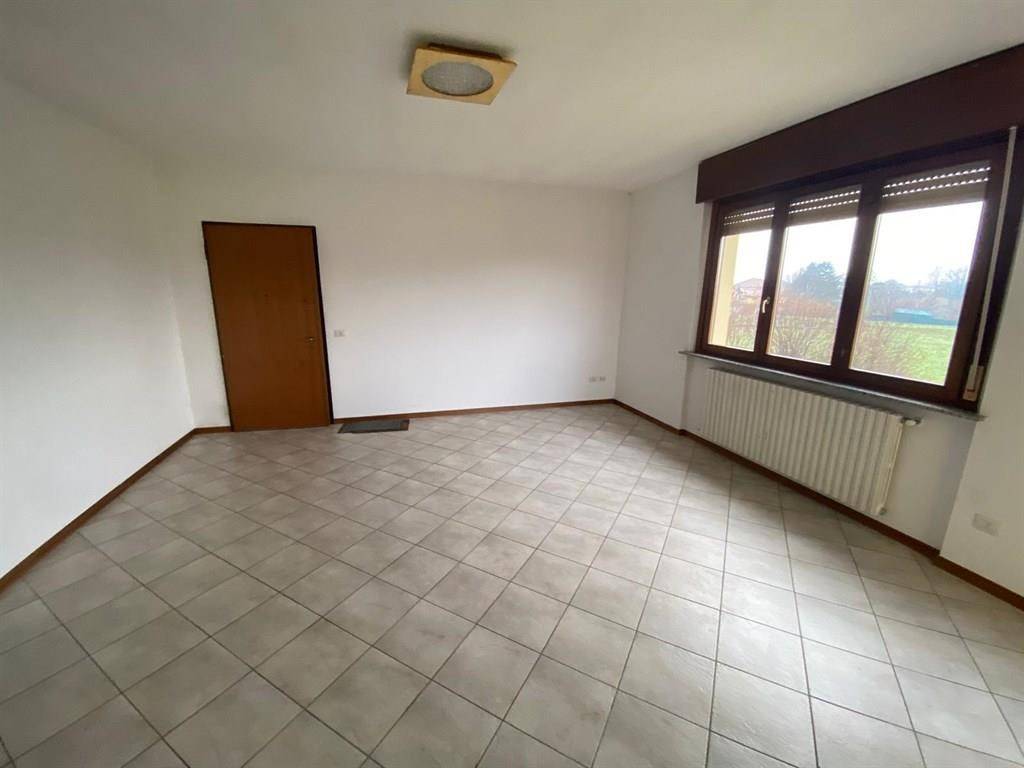 Appartamento a Azzate in Via Del Fontanone, 9 - Foto 4