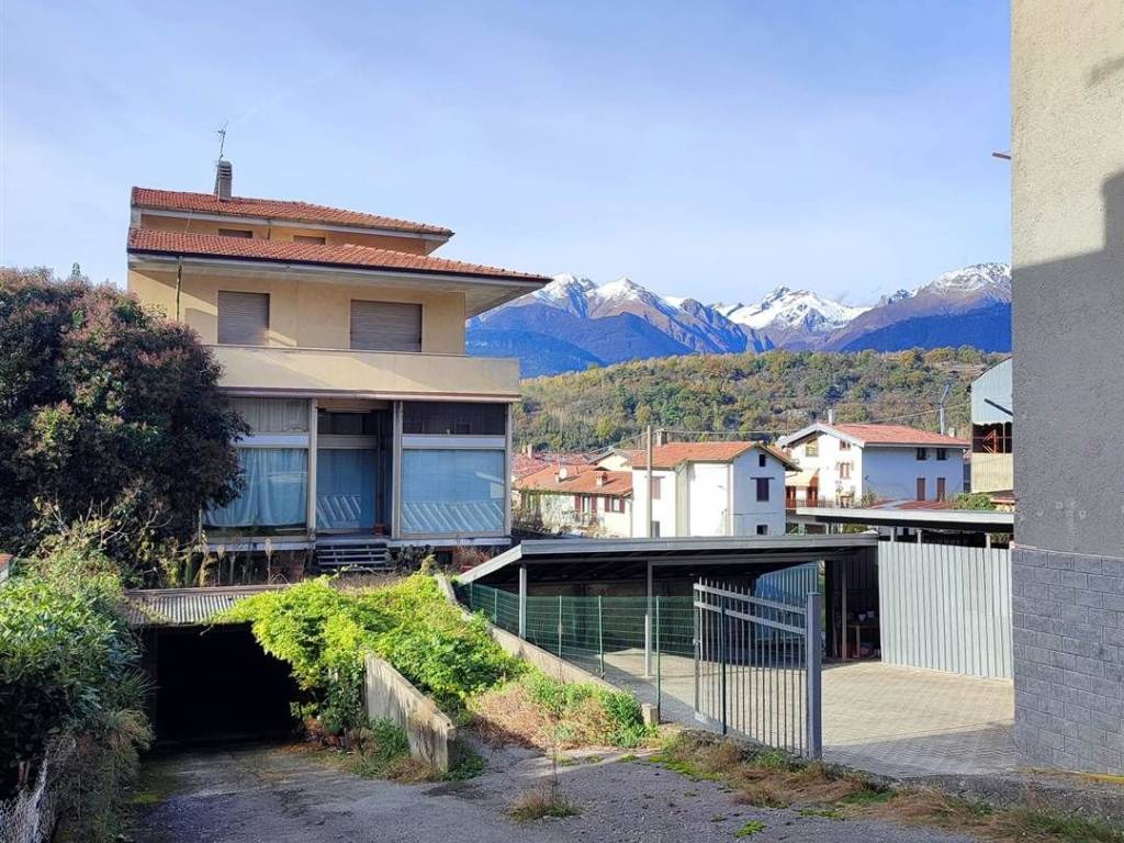 Palazzo / stabile a Colico in Via La Cà , 8 - Foto 3