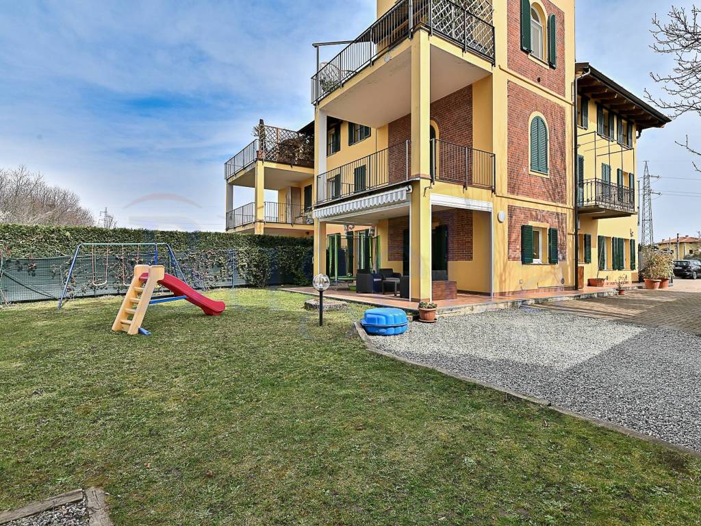 Appartamento a Cossato in Via Fecia di Cossato, 71 - Foto 2