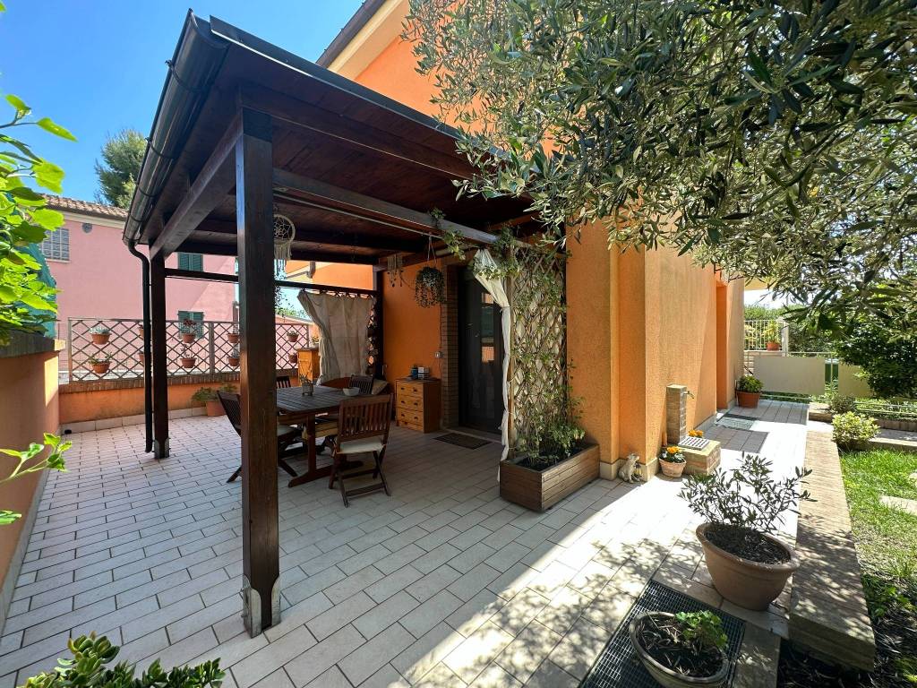 Appartamento a Monte san vito in Via Borghetto, 100 - Foto 2