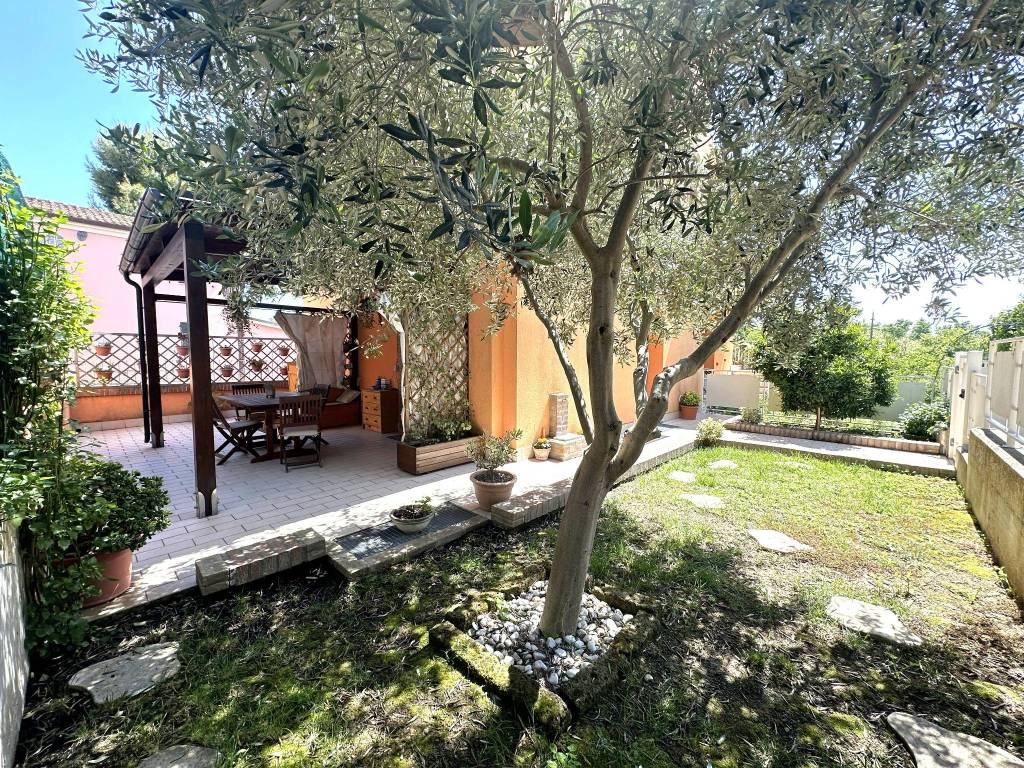 Appartamento a Monte san vito in Via Borghetto, 100 - Foto 3
