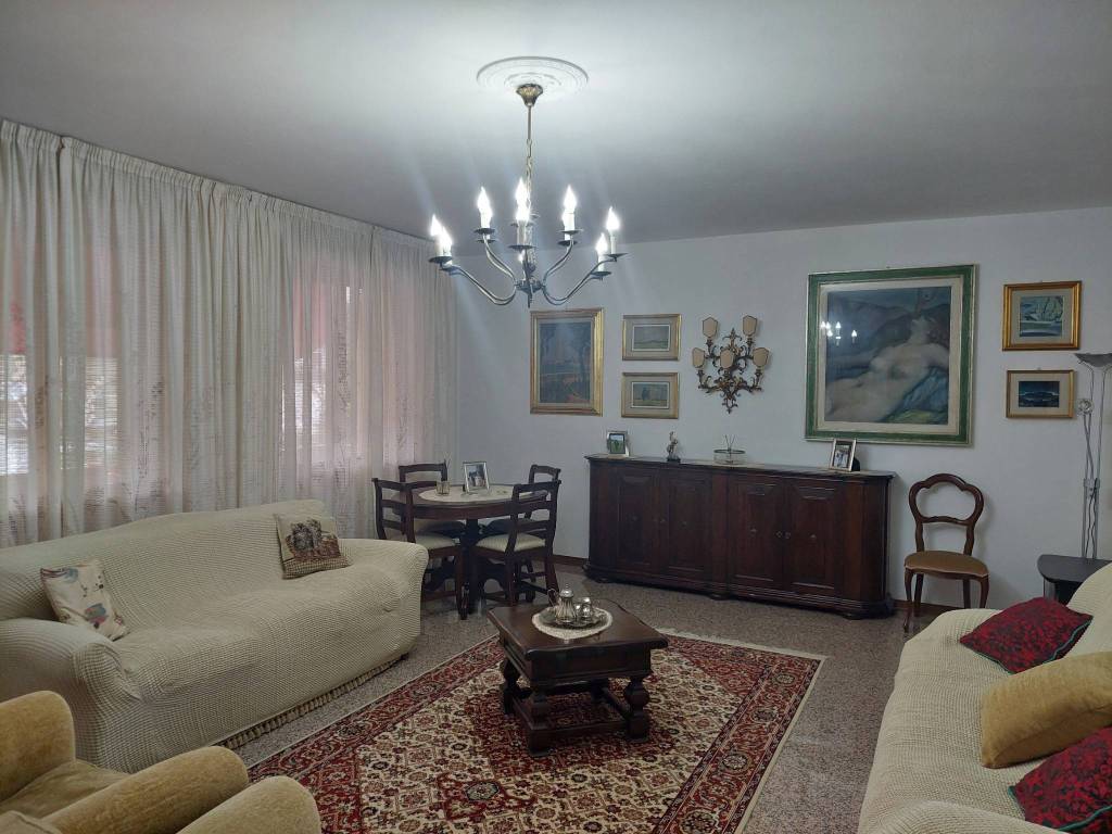 Villa a Serravalle pistoiese in Via Astronauti - Foto 2