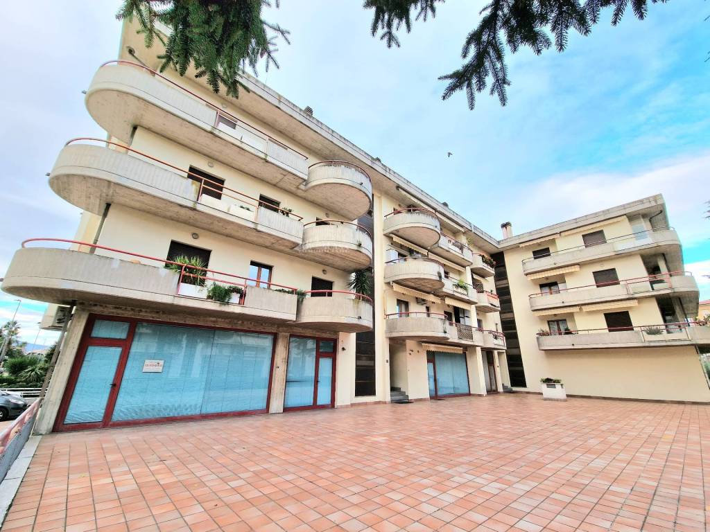 Appartamento a Monteprandone in Via Dei Pini, 36 - Foto 2