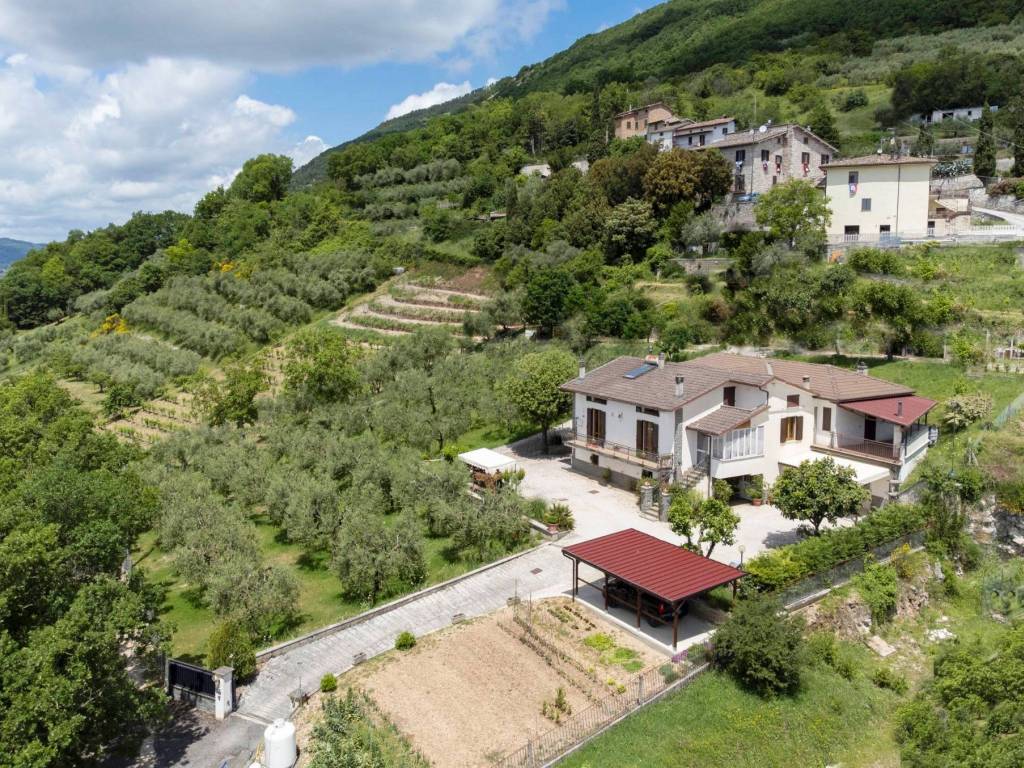 Villa a Gubbio in Via di Suelle - Foto 3