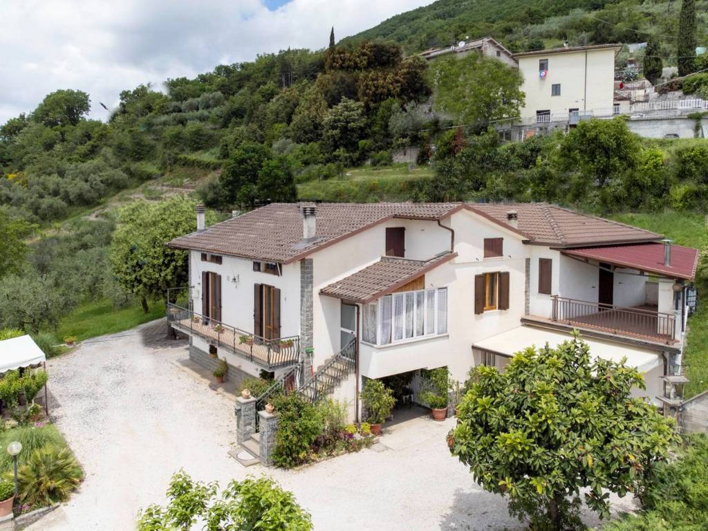 Villa a Gubbio in Via di Suelle - Foto 4