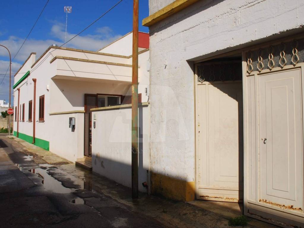 Casa indipendente a Salve in Via Camillo Benso di Cavour - Foto 4