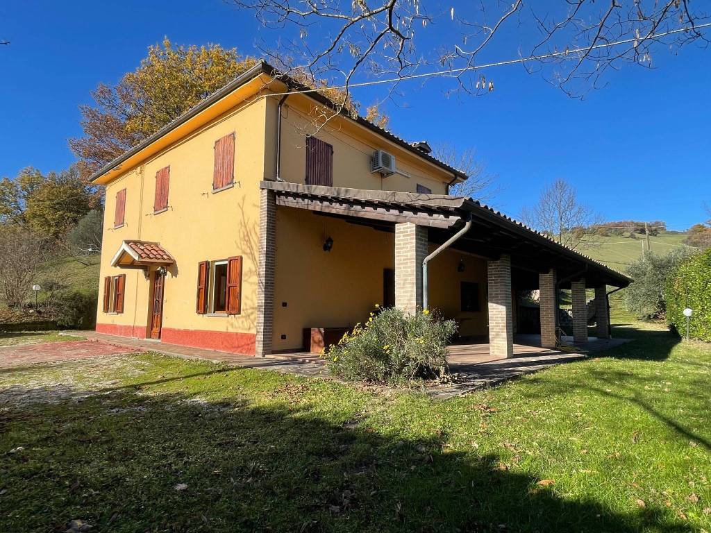 Villa a Sassofeltrio in Corso Europa - Foto 2