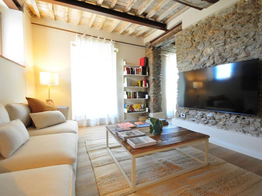 Villa a Seravezza in Via Cugnia - Foto 4