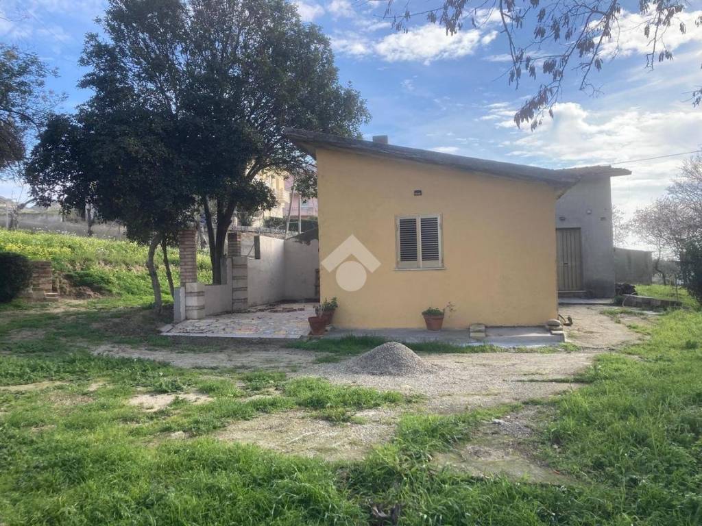 Casa indipendente a Cutro in via votapozzo, 1 - Foto 5