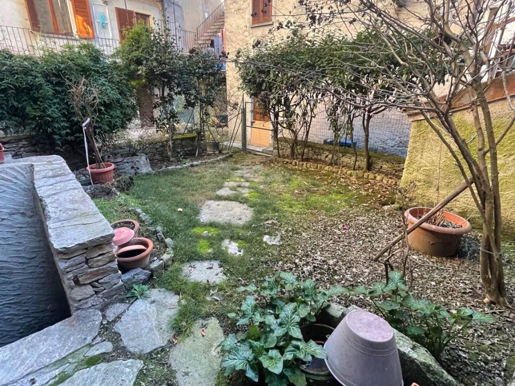 Casa indipendente a Oggebbio in Via Centrale, 5 - Foto 2