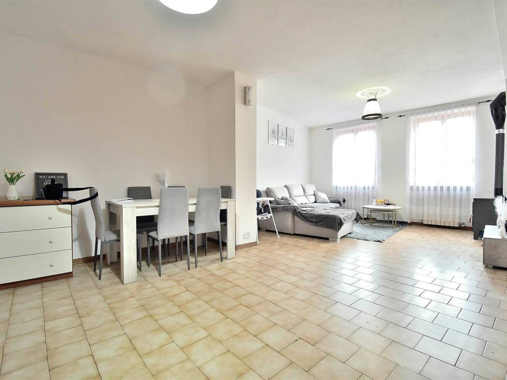 Appartamento a Monteroni d'arbia in Via Roma - Foto 2