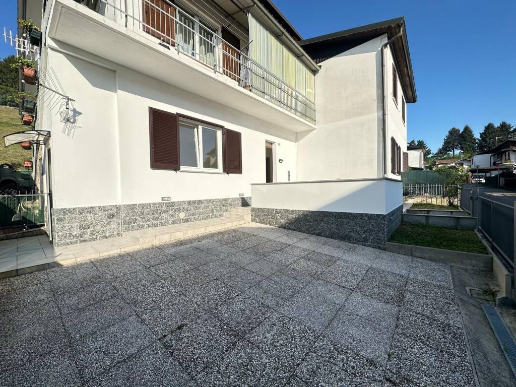 Appartamento a Besozzo in Via Italia, 21 - Foto 5