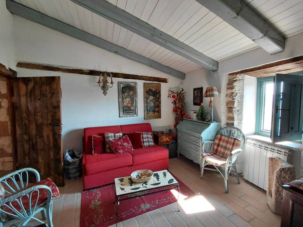 Appartamento a Pereto in Via del Grappa, 5 - Foto 2