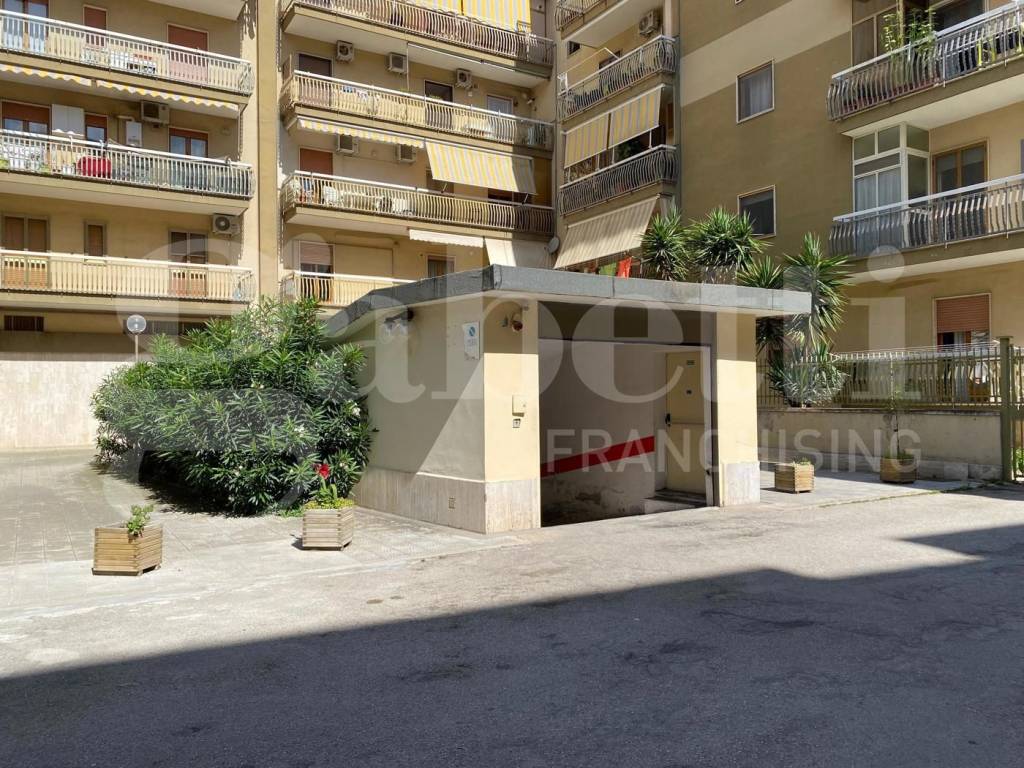 Box / garage a Trani in Via Gramsci - Foto 4