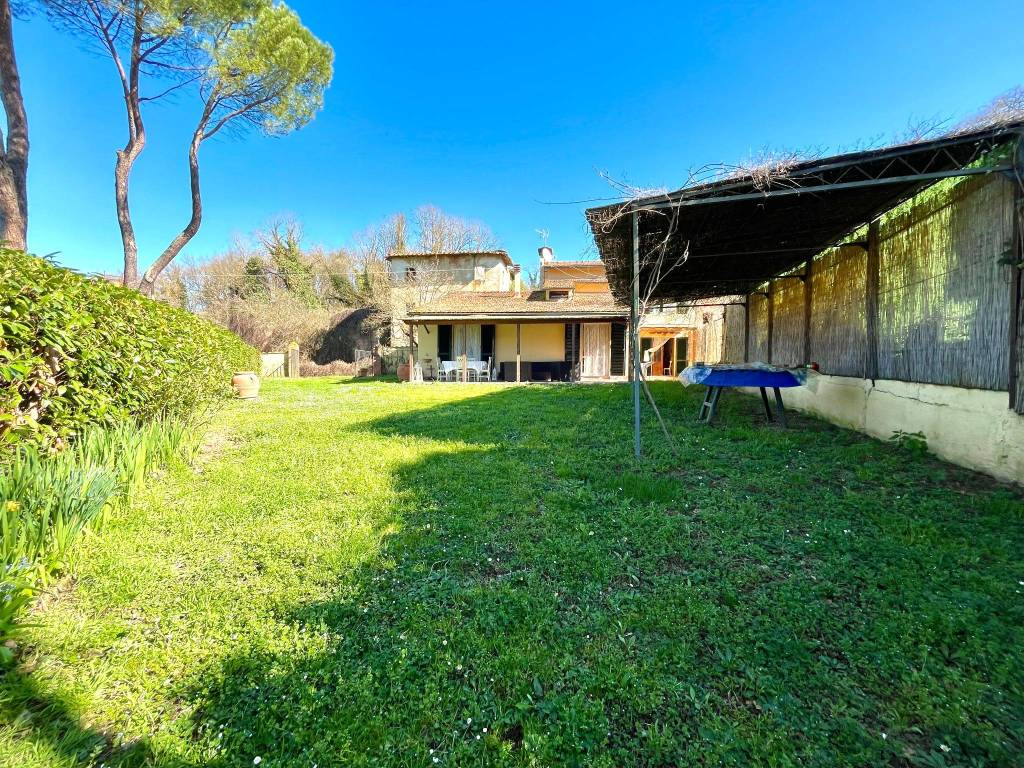 Villa a Terranuova bracciolini in Strada Provinciale Val di Ascione - Foto 4