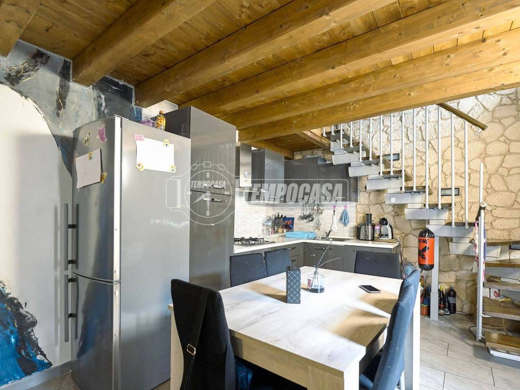 Appartamento a Cremona in Via Volturno - Foto 4