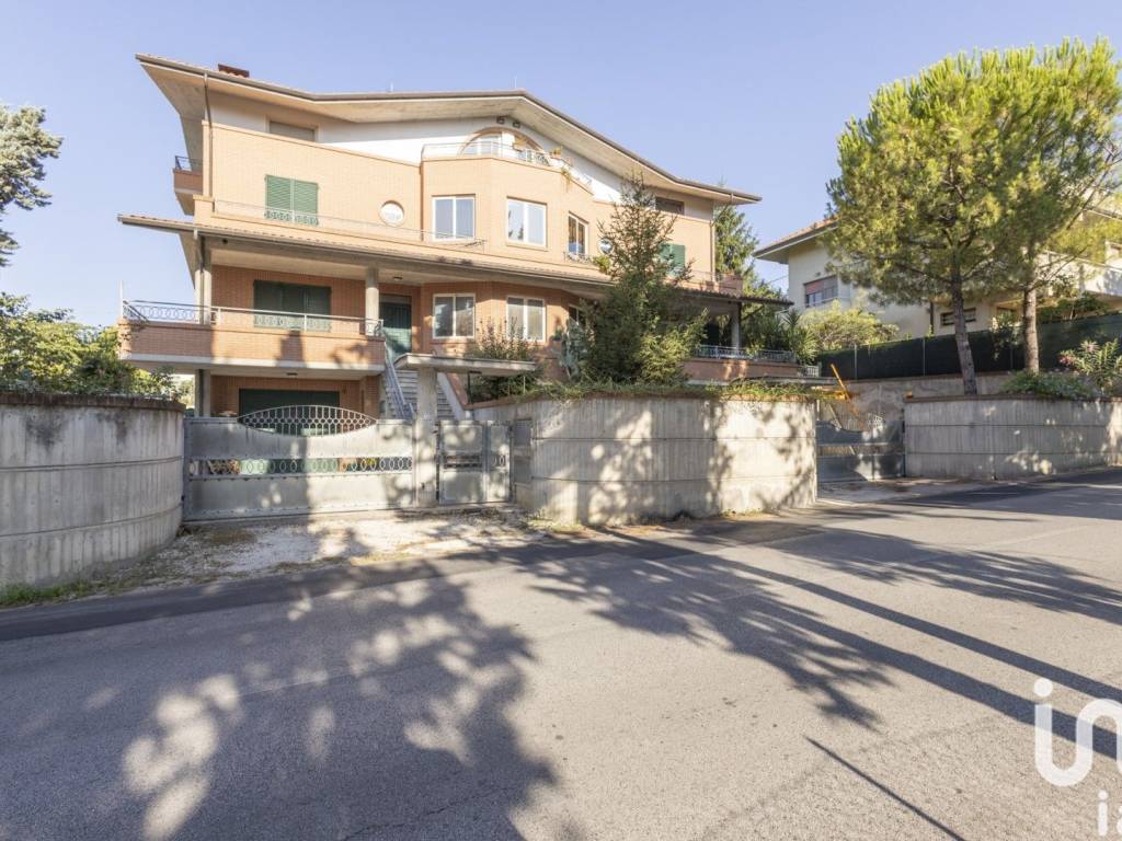 Villa a Osimo in Via via molino mensa, 72 - Foto 2