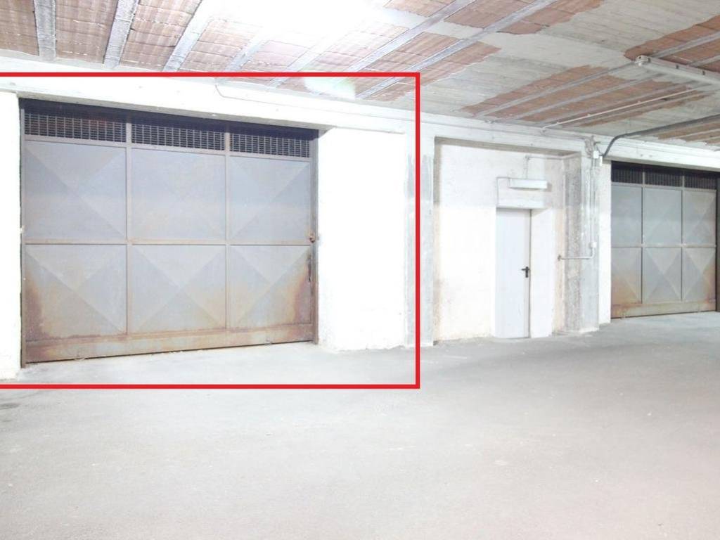 Box / garage a Casapulla in Via Michela Lieto, 180 - Foto 2