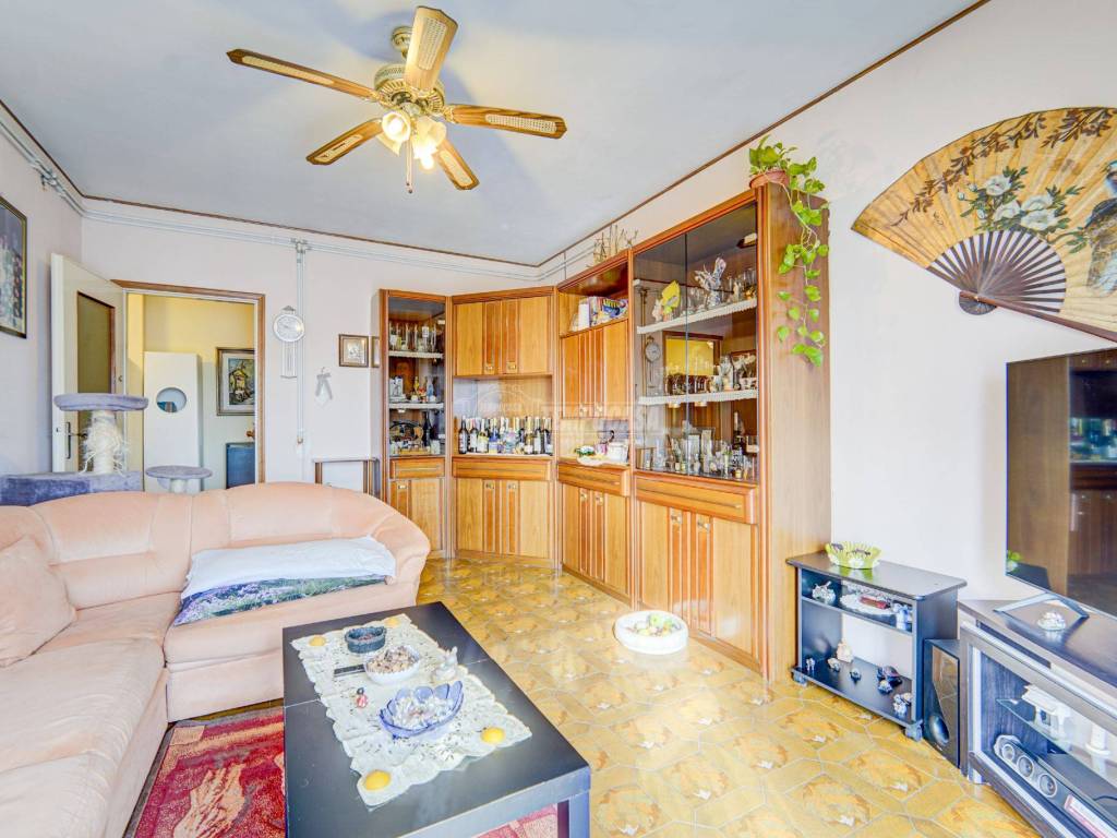 Appartamento a Castelletto sopra ticino in Via Torino - Foto 3