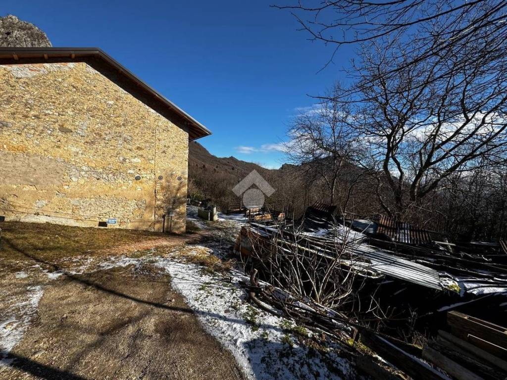Casa indipendente a Schio in Contrà Balestrini, 1 - Foto 4