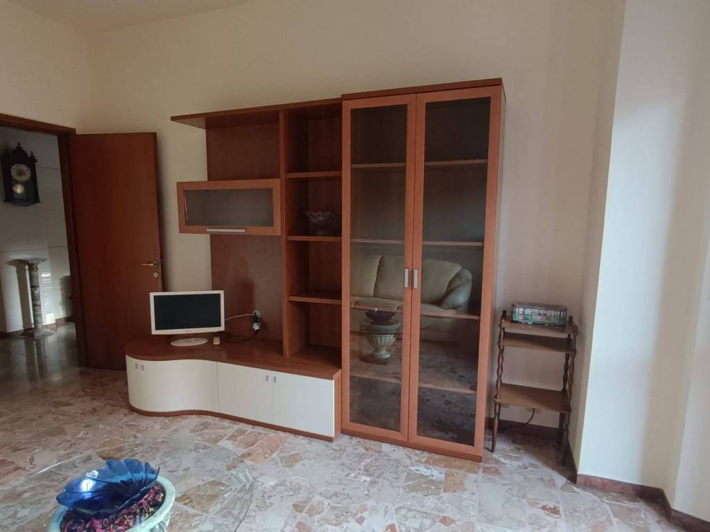 Appartamento a Asti in Piazzale Vittoria, 9 - Foto 2