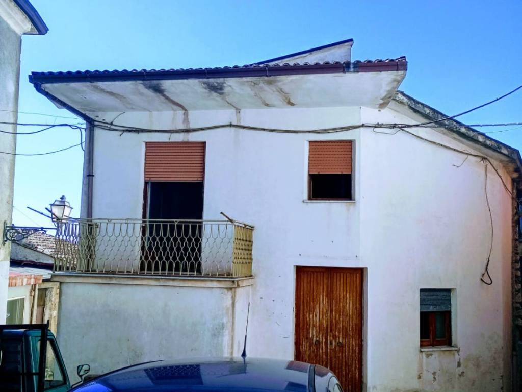 Casa indipendente a Castello del matese in Via Pierpaolo dei Medici - Foto 2
