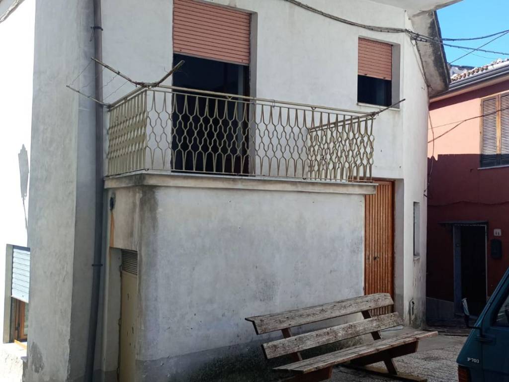 Casa indipendente a Castello del matese in Via Pierpaolo dei Medici - Foto 3