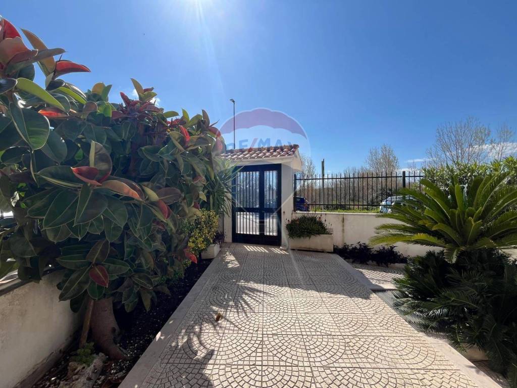 Appartamento a Vieste in Via Giovanni Spadolini, 14 - Foto 2