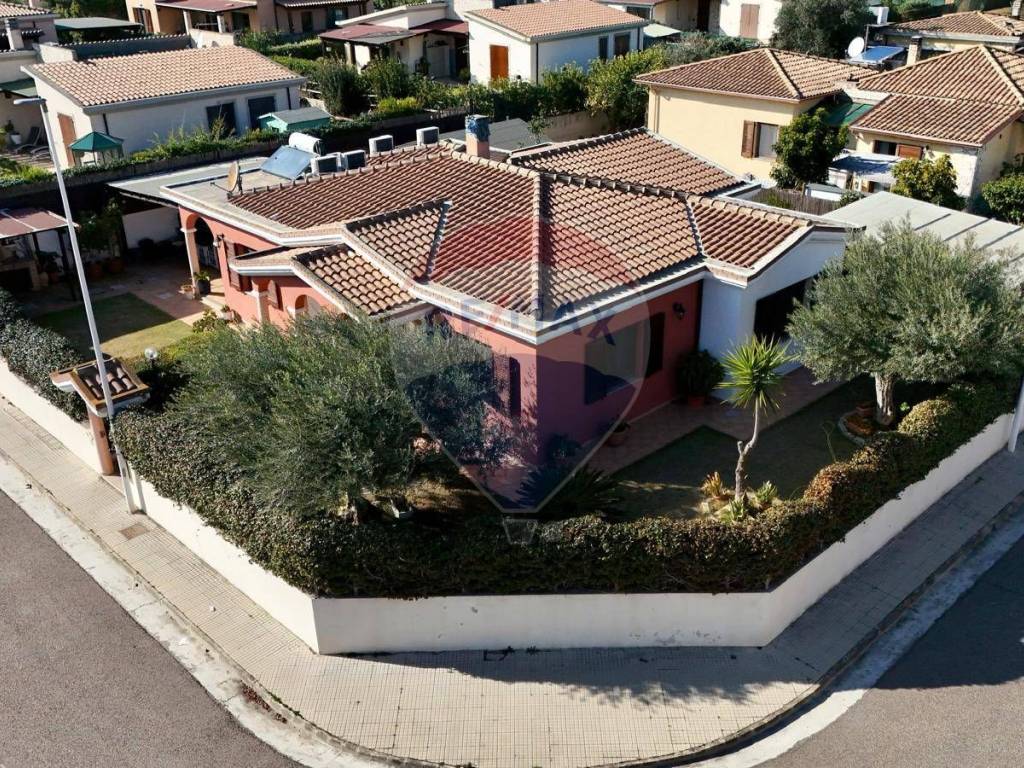 Villa a Quartu sant'elena in Via Delle Viole, 30 - Foto 2