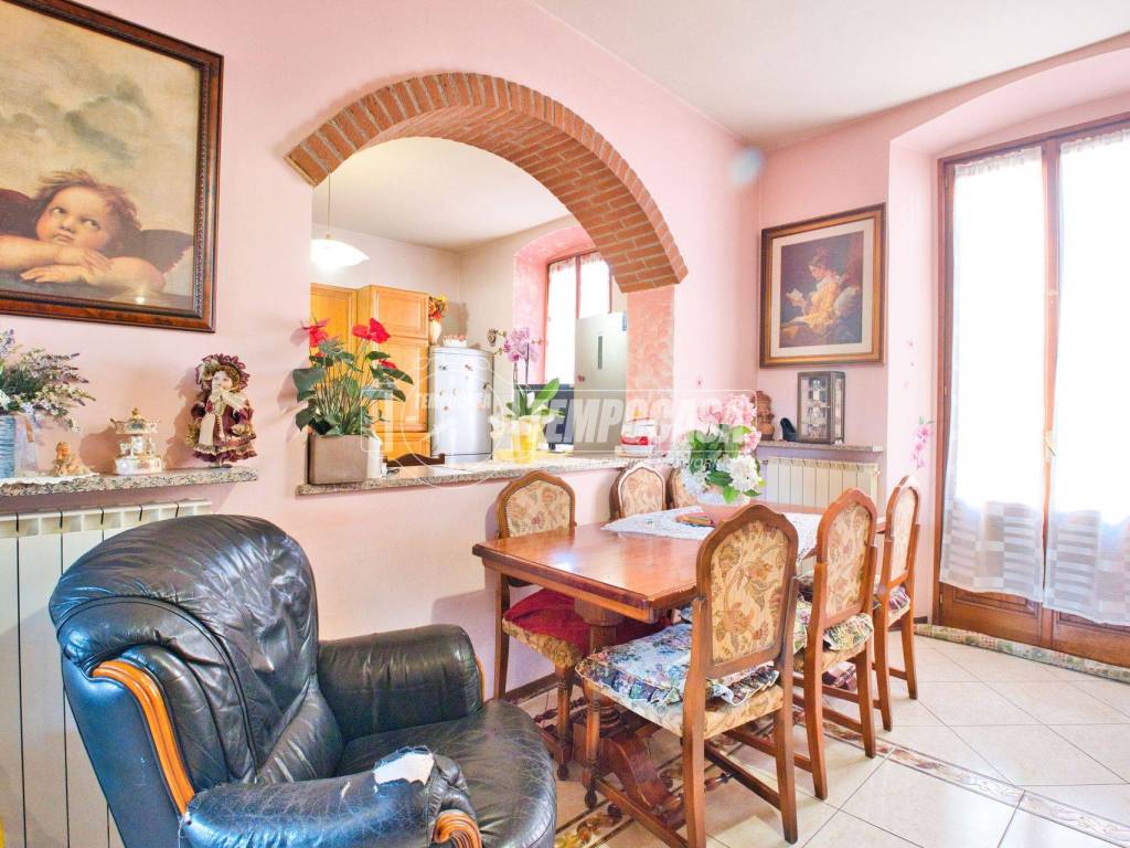 Appartamento a Galliate in Via Pietro Custodi - Foto 3